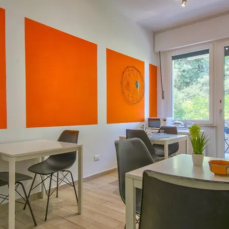 Privat bolig Altido Sunny Rooms In Siena With Terrace