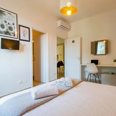 Privat bolig Altido Sunny Rooms In Siena With Terrace *